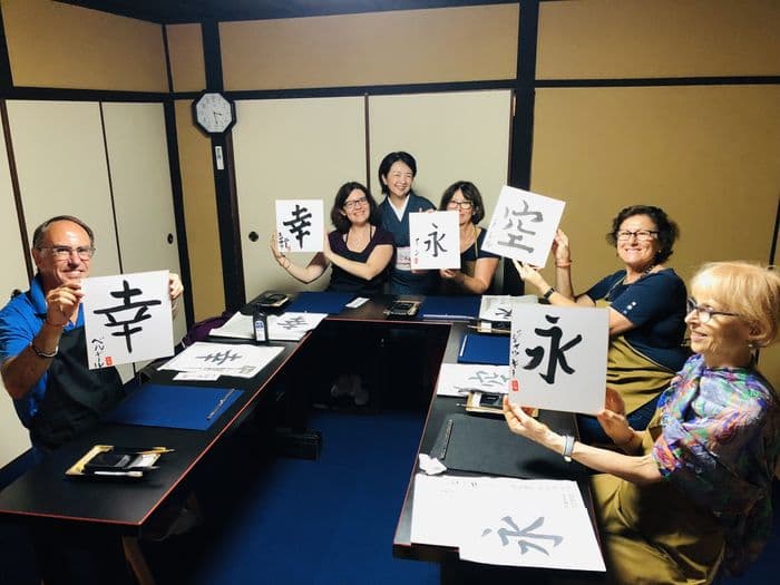 Calligraphy class in Kyoto - group picture